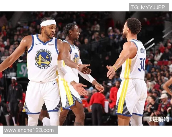 独行侠成回忆,勇士豪组史诗级阵容,其他队咋竞争?