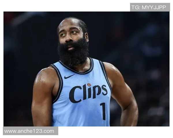 快船组建新版三巨头,昔日MVP内线有望联手哈登,詹姆斯怒斥作弊