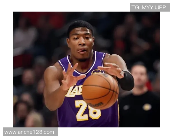 还不如布朗尼!杨瀚森连续2场被DNP,开拓者中锋轮番上不敌残阵湖人